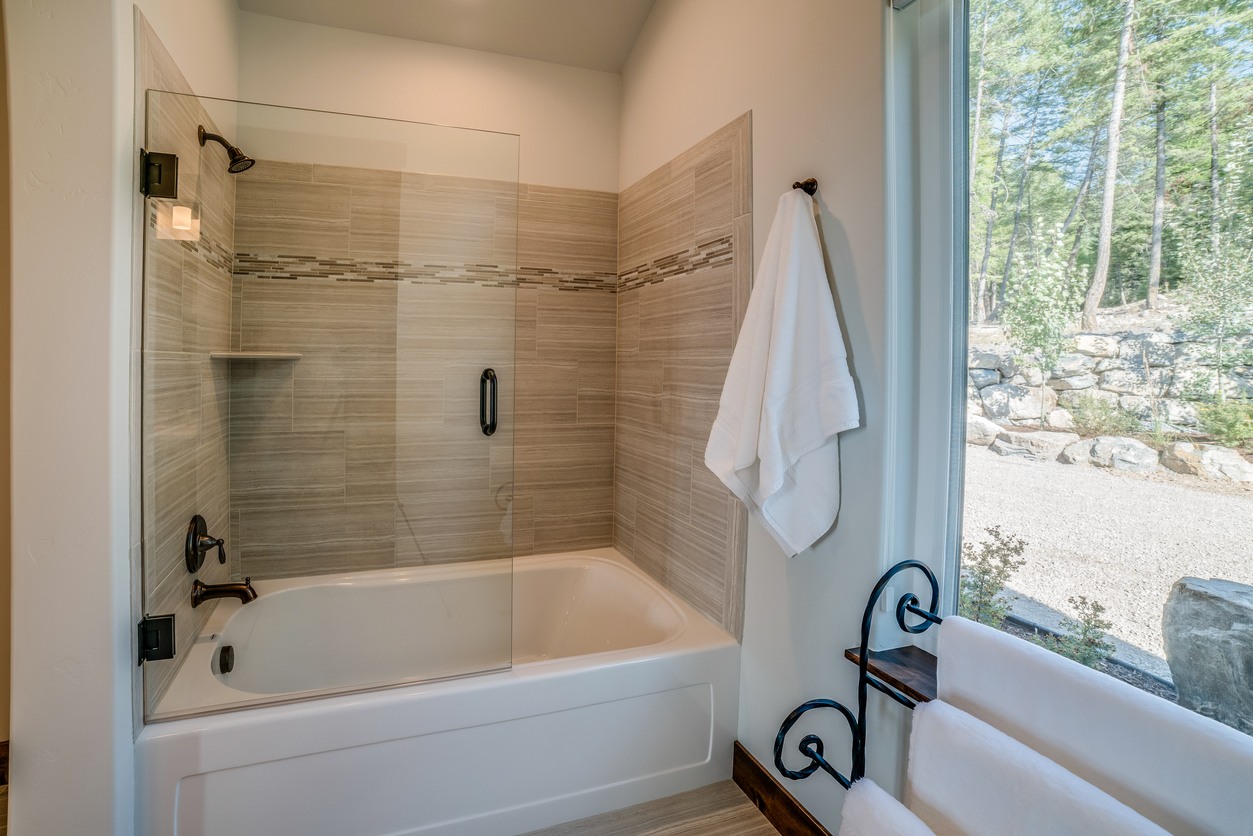 Shower & Tub Installation in Banning